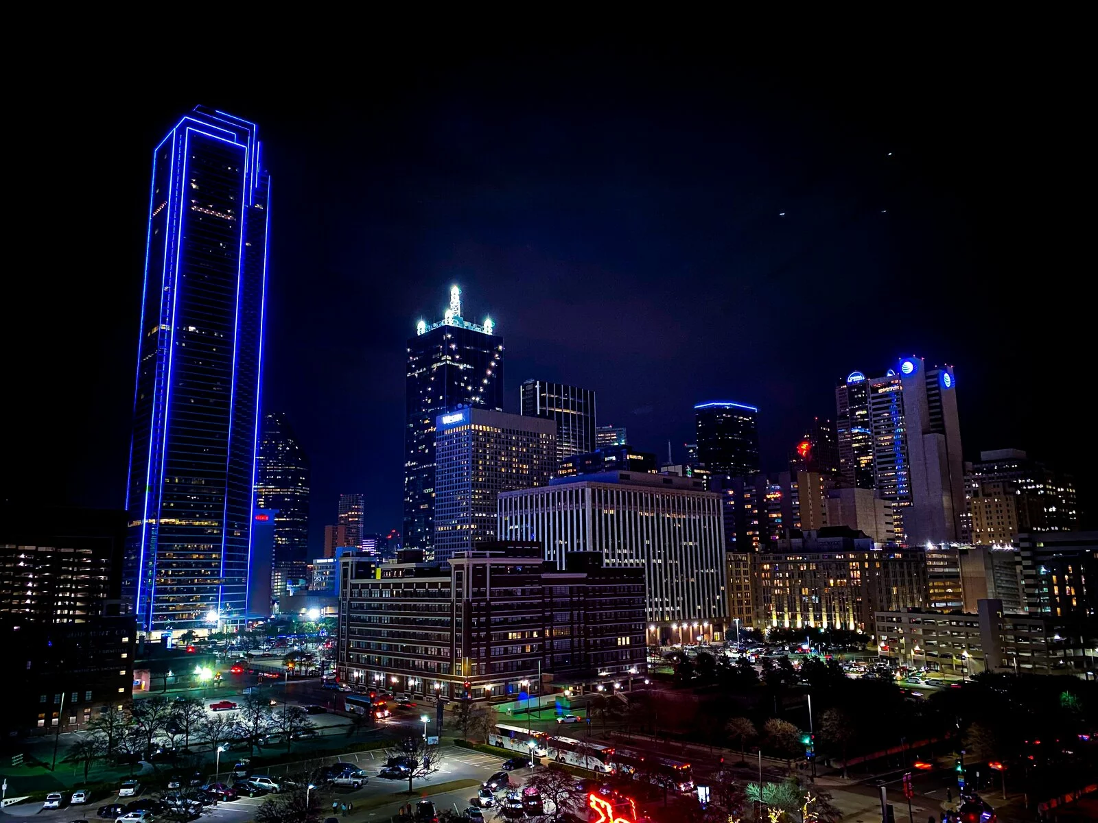 Landscape photo of the Dallas/Ft. Worth Skyline, photo taken at night.